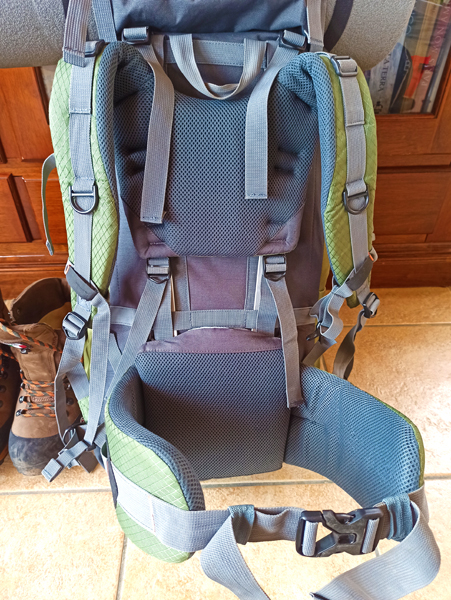 backpacking-zaino-back